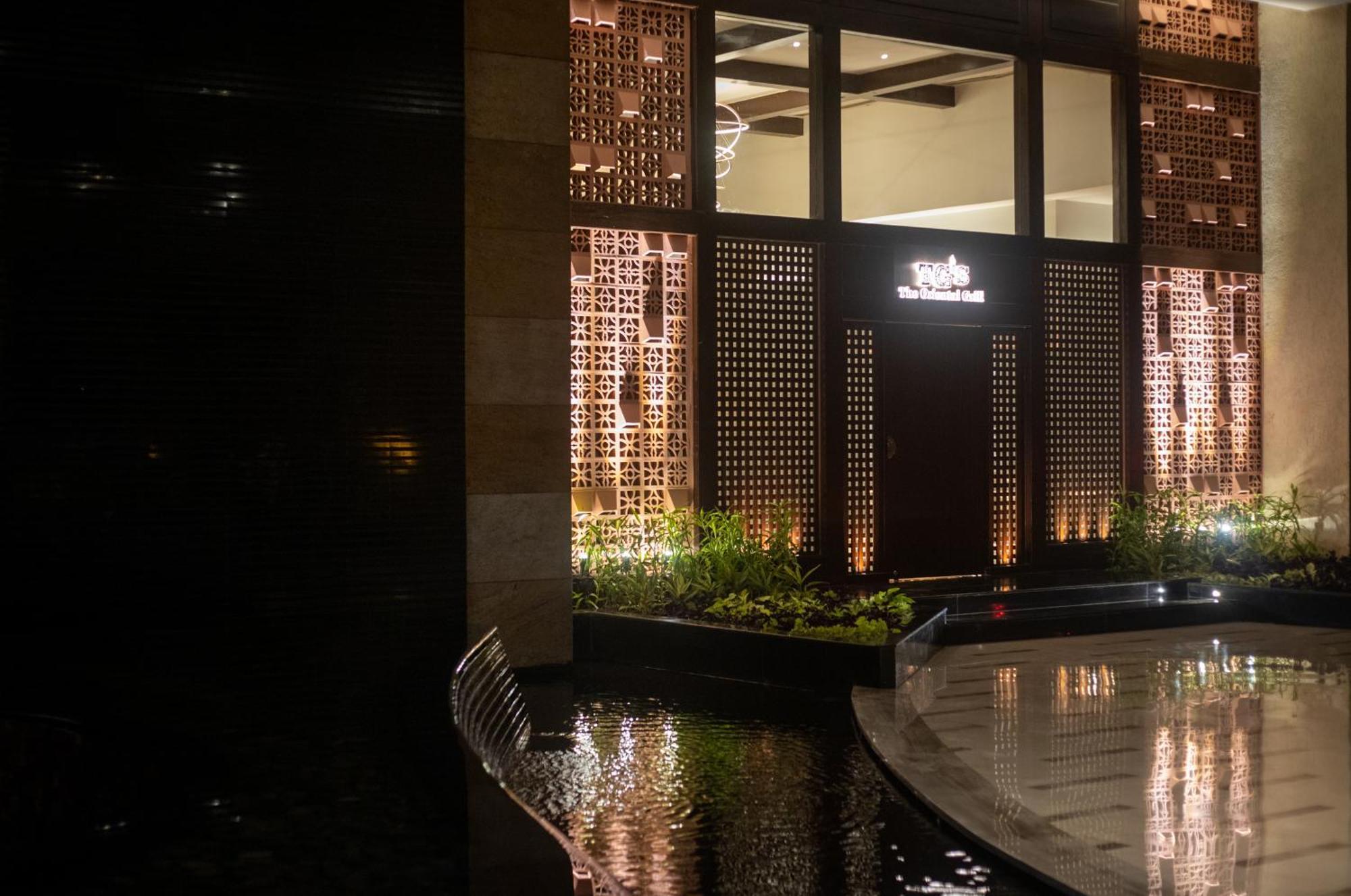 Hyatt Pune Exterior foto The entrance of the hotel